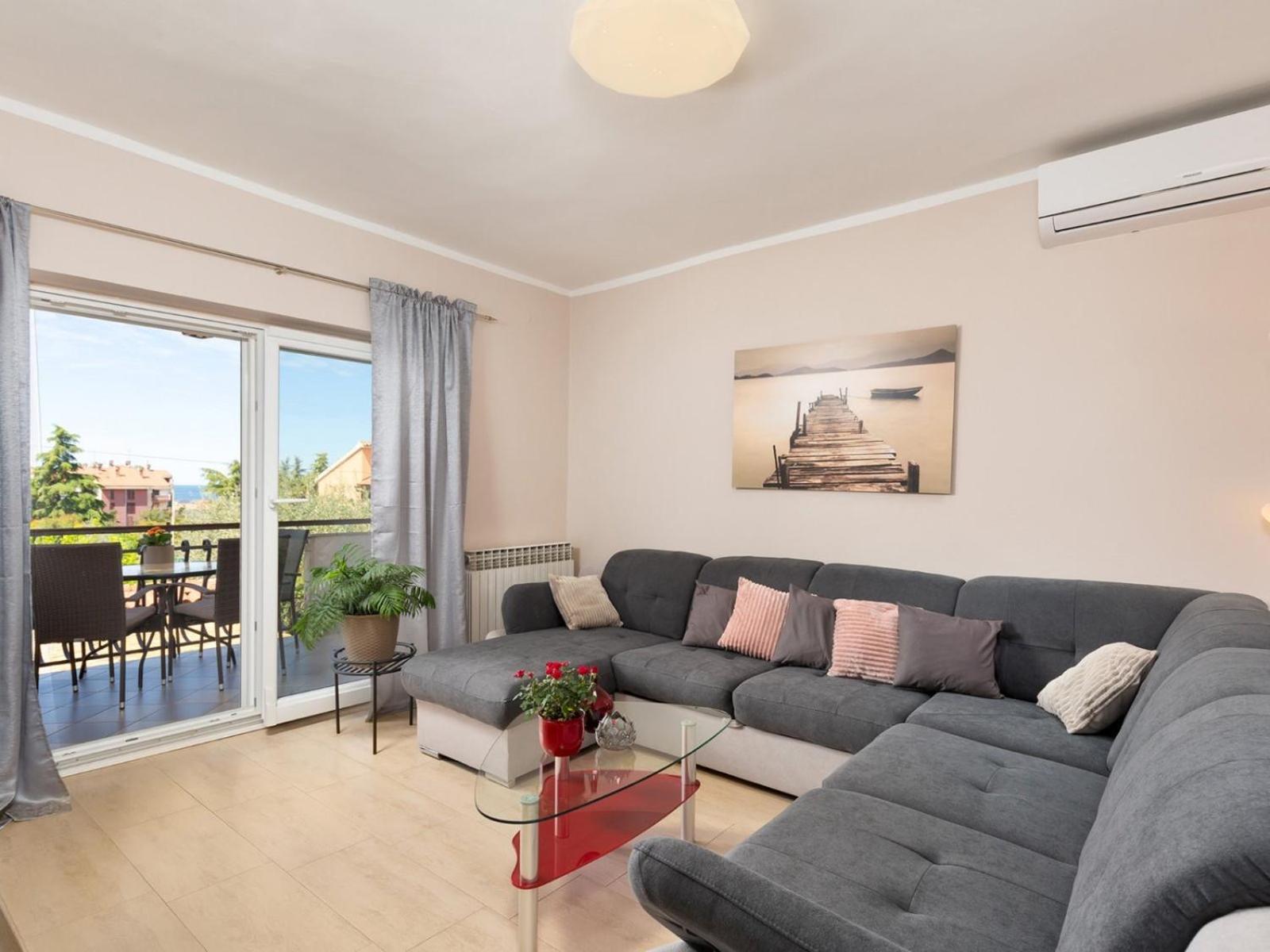 Apartments Loredana โปเรช ภายนอก รูปภาพ